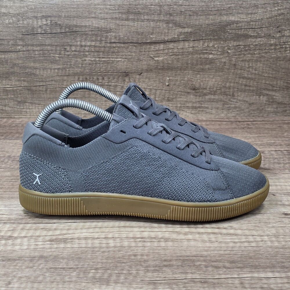 Flux Adapt Knit Trainer Men's Size 7 Women's Size 8 Gray Gum Athletic Shoes